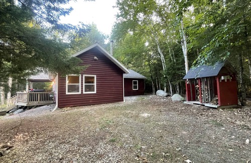 Queens Cabaña | Lakeside retreat on Ponhook Lake