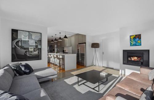 Lowburn Casa | Lakeside Retreat - Cromwell Holiday Home