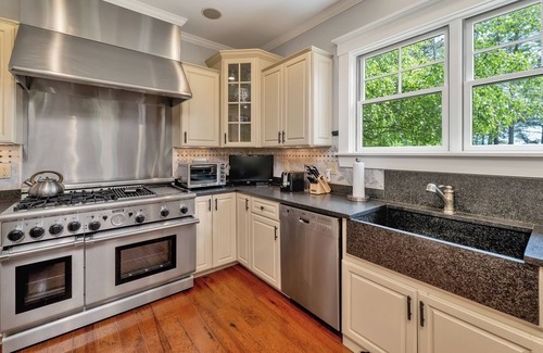 Meredith Casa | Lakeside Serenity - 4 Bedrooms, Meredith