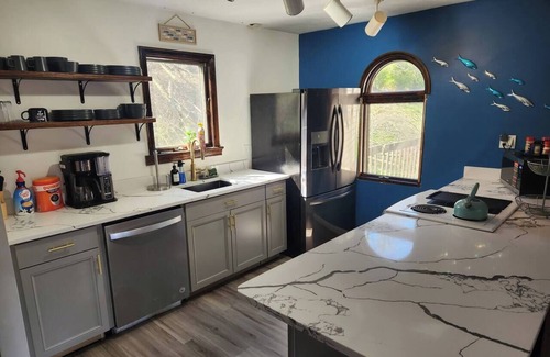 Cheat Lake Casa | Lakeside Townhouse close to highways & town center