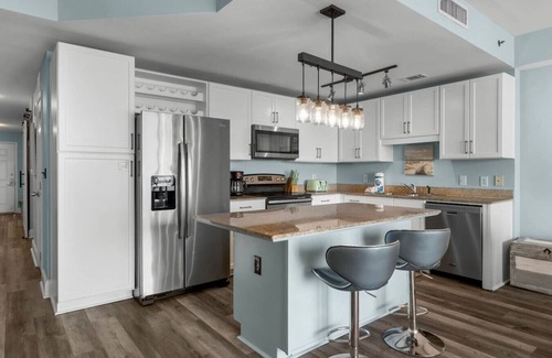 Panama City Beach Condominio | Laketown Wharf Unit 1914