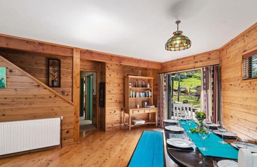 Lake Tarawera Casa | Lakeview Chalet Lake Tarawera