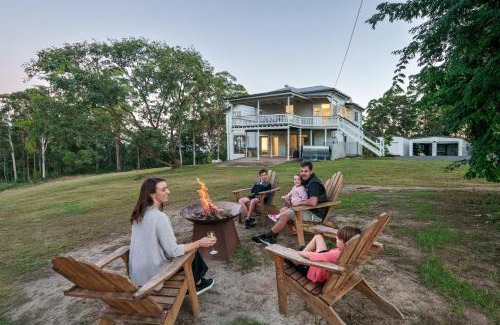 Mooloolah Valley Casa | Lakeview Cottage in Mooloolah Valley