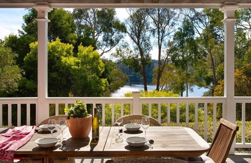 Daylesford Casa | Lakeview Daylesford- spacious home by the lake