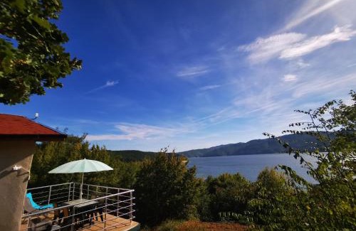 Dalgopo Chalet De Esquí | Lakeview Estate Chalet