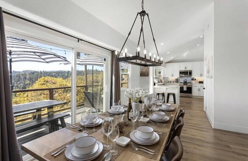 Lake Arrowhead Casa | Lakeview Home, 3 Decks, AC, EV Chgr, Lake Rights