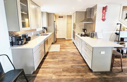 Point Venture Casa | Lakeview Home-Lake access, beach, marina & dining.