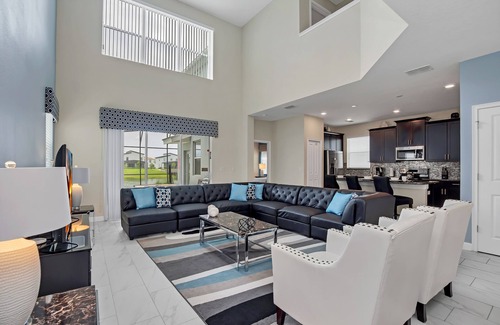 Kissimmee Cabaña | Lakeview Home w/ Private Pool & Free Water Park!