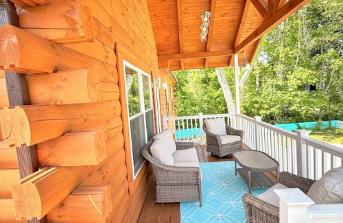 Portage Lakes Casa | Lakeview Log Home in Historic Portage Lakes