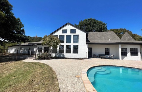 Rowlett Casa | Lakeview Oasis in Rowlett