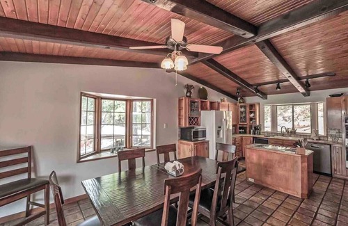 Lakehead Casa | Lakeview, Pool Table, Marina Close, Sleeps 16 - Shasta Lakeshore Retreat #8