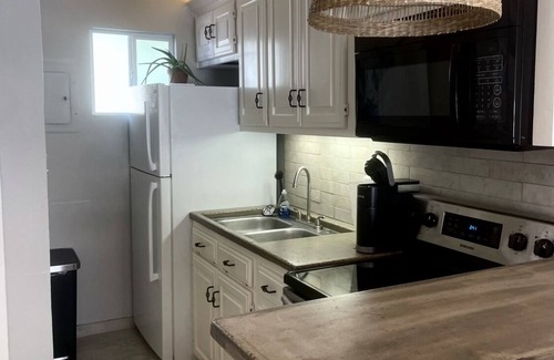 Athens Apartamento | Lakeview Studio w/Free WIFI &Parking