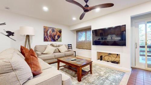 Mammoth Lakes Apartamento | Lakeview Villas #06 condo