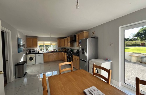 Lough Gowna Casa | LAKEVIEWS & VERY COSY HOUSE WITH BEAUTIFUL SCENERY IN THE VILLAGE OF LOCH GOWNA