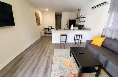 Durham Apartamento | Lakewood Lyon Park Renovated Cottage Near Duke 28B