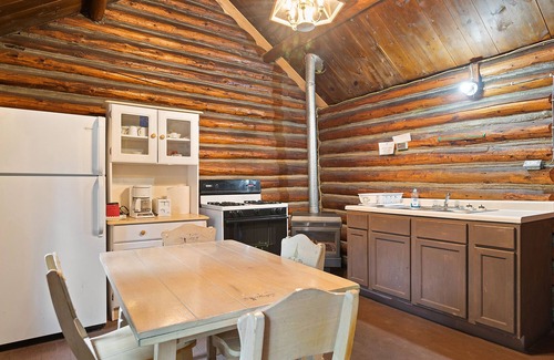 Cheyenne Crossing Cabina | Cabaña Lakota por Spearfish Creek