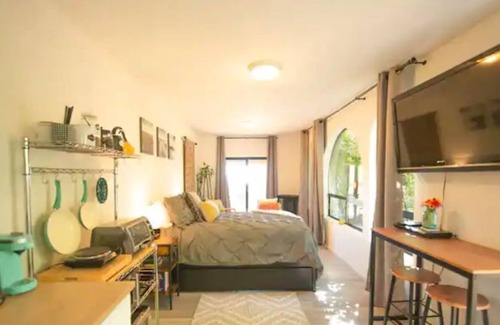 Gualala Casa | LaLa Land Redwood Retreat w/ Hot tub