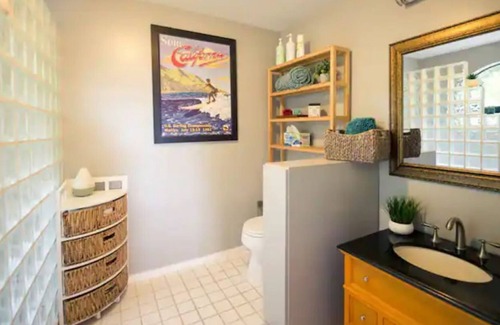 Gualala Casa | LaLa Land Redwood Retreat w/ Hot tub
