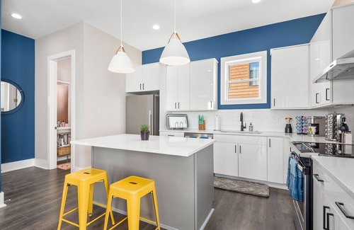 Whitebridge Casa | LaLa Lounge - Artful 2 Bedroom Townhouse with View