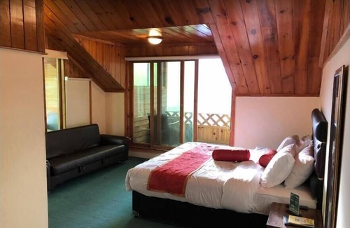 Kohistan Hotel | Lalazar Hotel