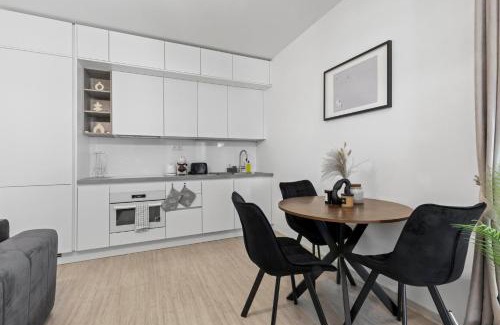 Ruzinov Apartamento | LAM Jegeho AC - PS5 - Parking