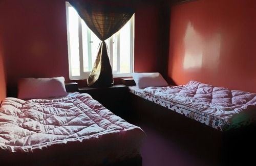 Namche Bazaar Hotel | Lama Hotel, pensión