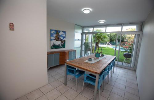 Sunset Beach Apartamento | Lamabeach city farm