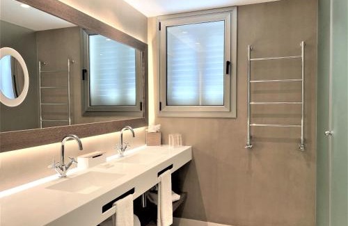 Gothic Quarter Hotel | Lamaro Hotel