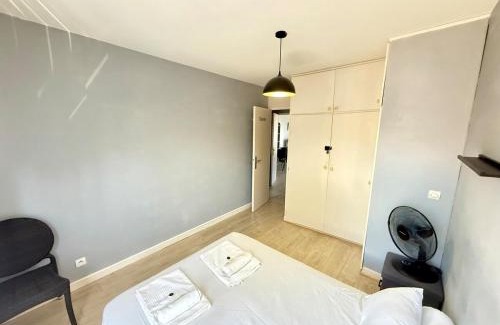 Toulon Apartamento | Lamazonite YourHostHelper