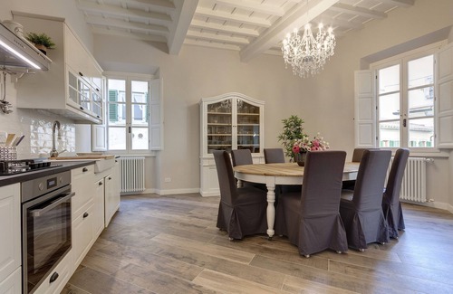 Santa Croce Casa | Lambert Apartment Florence historic center
