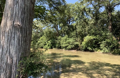 Bandera Casa | Lambert Park on Medina River