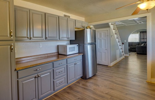 Lamesa Casa | Lamesa Vacation Rental w/ Covered Patio & Fire Pit