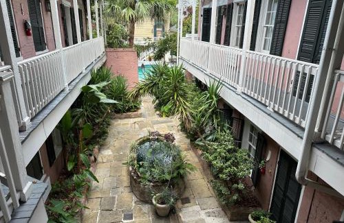 Faubourg Marigny Hotel | Lamothe House Hotel a French Quarter Guest Houses Property