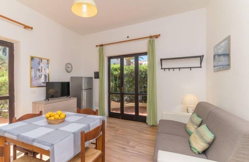 Capo Testa Apartamento | Lampara by Interhome