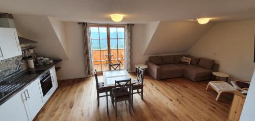Fornsbach Apartamento | Lana Salta Alpakas - Gemütliche Ferienwohnungen auf dem Bauernhof