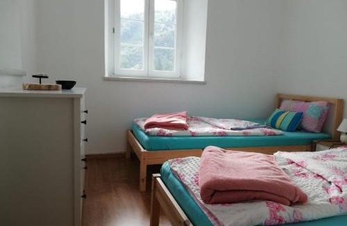 Eggenfeld Apartamento | Land Wohnung