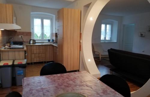 Eggenfeld Apartamento | Land Wohnung