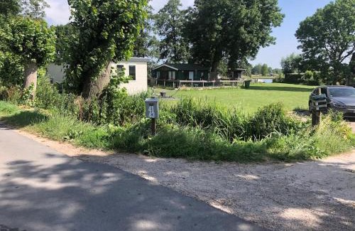 Municipality of Wijdemeren Casa | Landelijk gelegen chalet aan de Vecht vlakbij Amsterdam