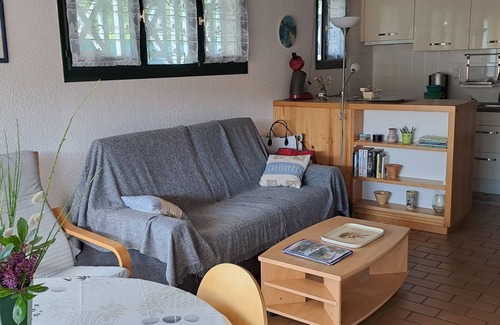 Biscarrosse Villa | Encantadora casa conectada en residencia levantada cerca del lago de Biscarosse