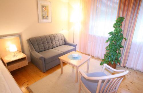 Rudersdorf Casa | Landgasthof Zum Alten Weinstock