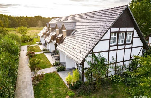Plau am See Hotel | Landhotel Rosenhof Garni am Plauer See mit Ladesäule für E-Autos