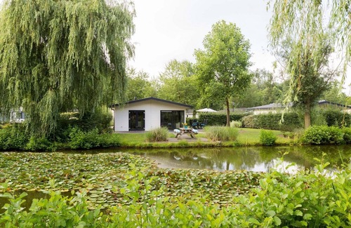 Municipality of Oost Gelre Chalet De Esquí | ✓ Landhuis at Résidence Lichtenvoorde ✓ Holiday home for 5 persons ✓ Located in Lichtenvoorde (Gelderland) ✓ Holiday park in the Achterhoek ✓ Book directly through the park
