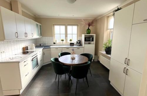 Losser Casa | Landhuis onder de lindeboom