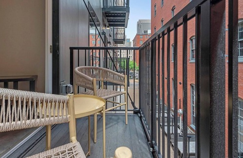 Downtown St. Louis Apartamento | Landing | Amazing 1BD, Courtyard, Gym