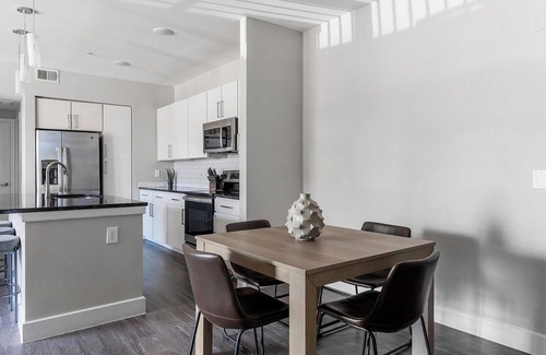 Allen Apartamento | Landing | Spectacular 1BD, Clubhouse, Yoga Studio