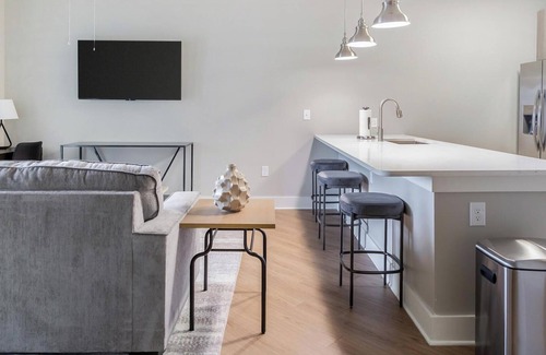 Fort Myers Apartamento | Landing | Amazing 1BD, Gym, Clubhouse