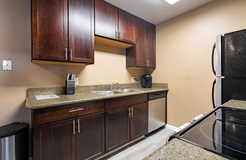 Fair Oaks Apartamento | Landing at 98Hundred - 1 Bedroom in Downtown Fair Oaks