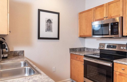 Durham Apartamento | Landing at Alden Place at South Square - 1 Bedroom in Downtown Durham