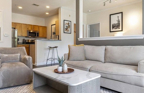 Durham Apartamento | Landing at Alden Place at South Square - 1 Bedroom in Downtown Durham