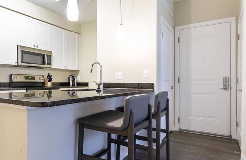 Montpelier Apartamento | Landing at Avalon Laurel - 1 Bedroom in Downtown Laurel